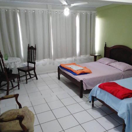 Quartos em casa próxima à praia Vila Velha  Exterior foto